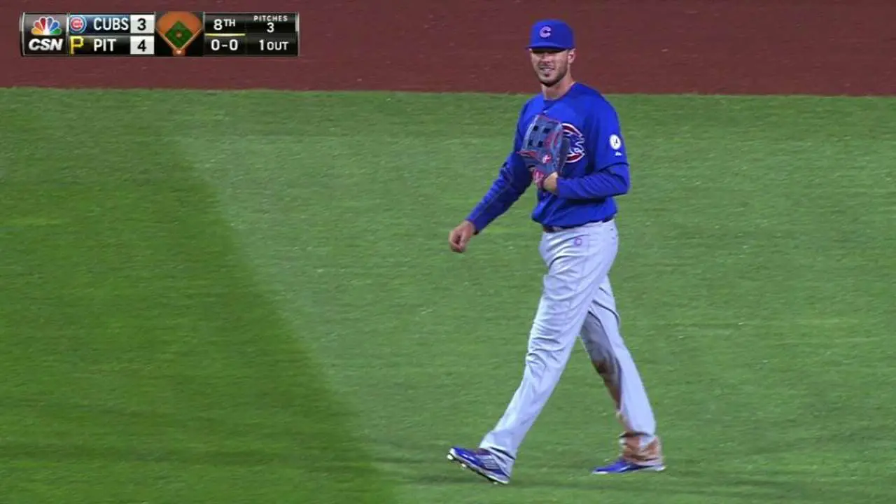 Basic outfield work for Kris Bryant, Dexter Fowler