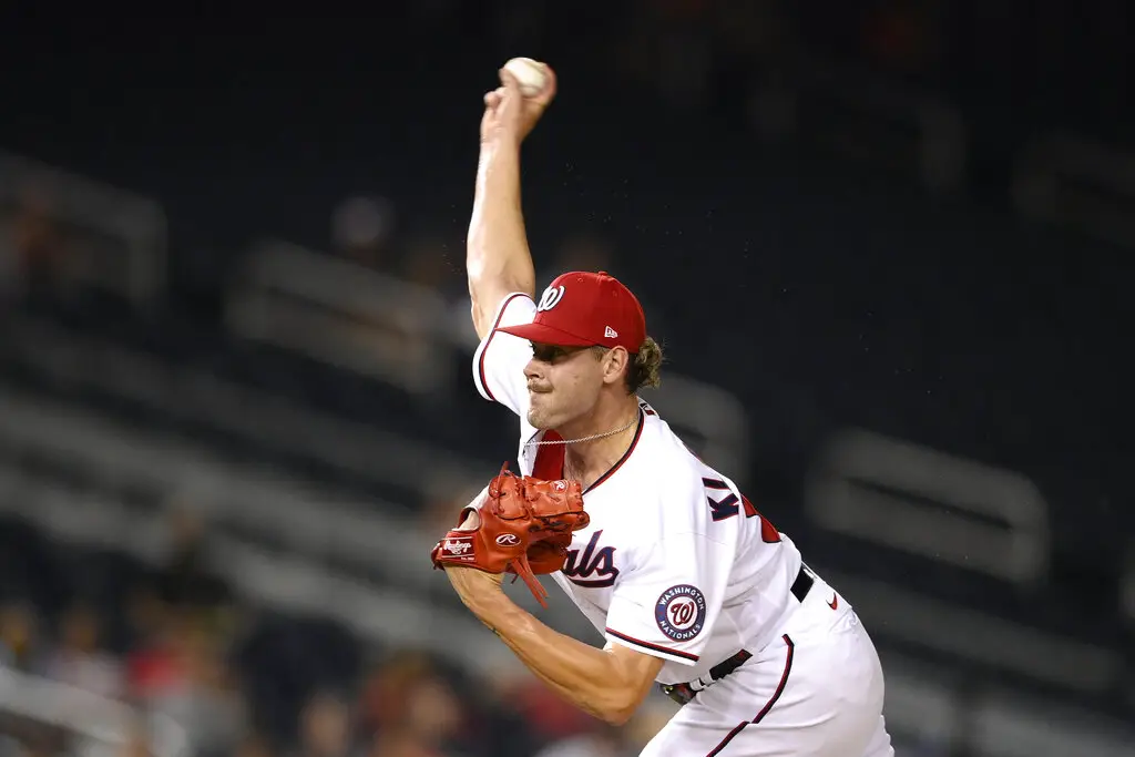 The Rundown: Hoerner Third-Ranked 2B, Cubs Sign Klobosits, Bader to Giants, Trailer Double Feature -