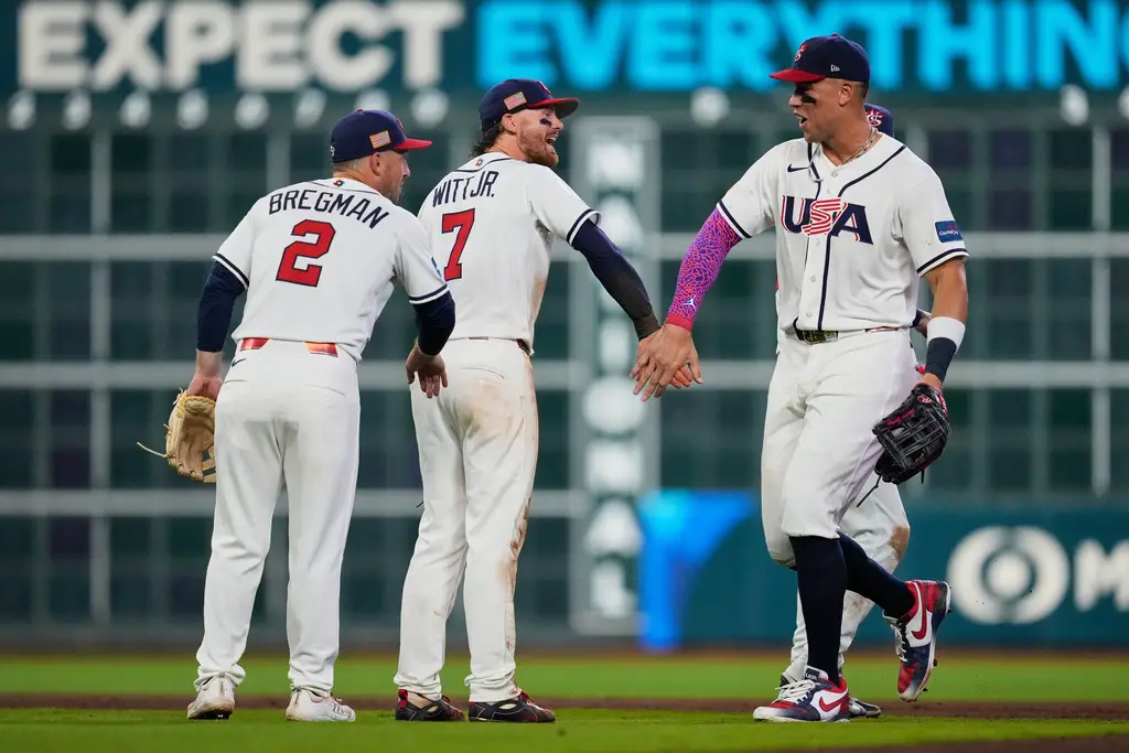 The Rundown: Various Roster Thoughts, Witt Has a Day, Greene Undergoing Elbow Surgery -